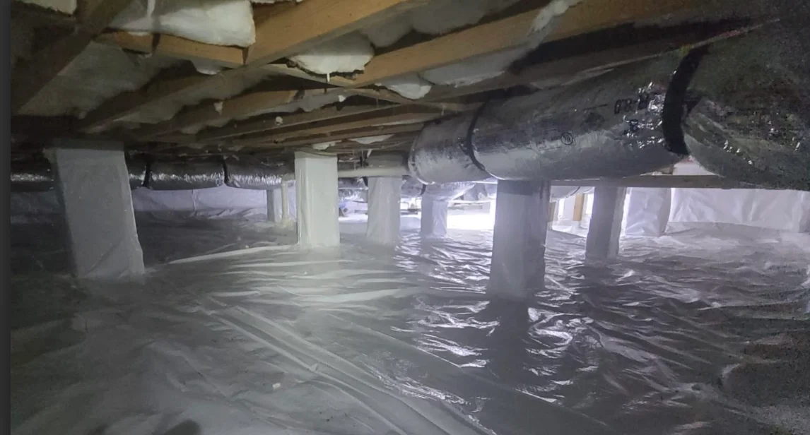 Crawl space encapsulation and moisture barrier in Cumming, GA